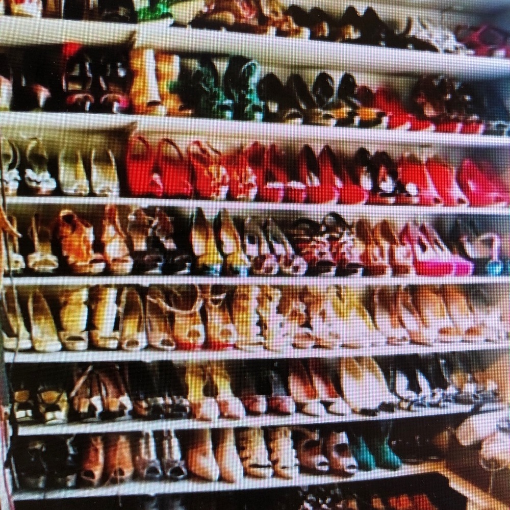 $10 FRIDAY ALL clothes & shoes under $25